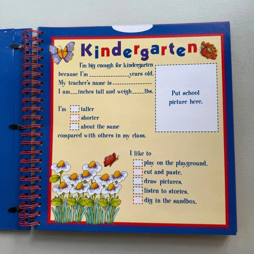 New Seasons School Years Memory Keeper K-12 Spiral Bound‎ Scrapbook 2001 Edition